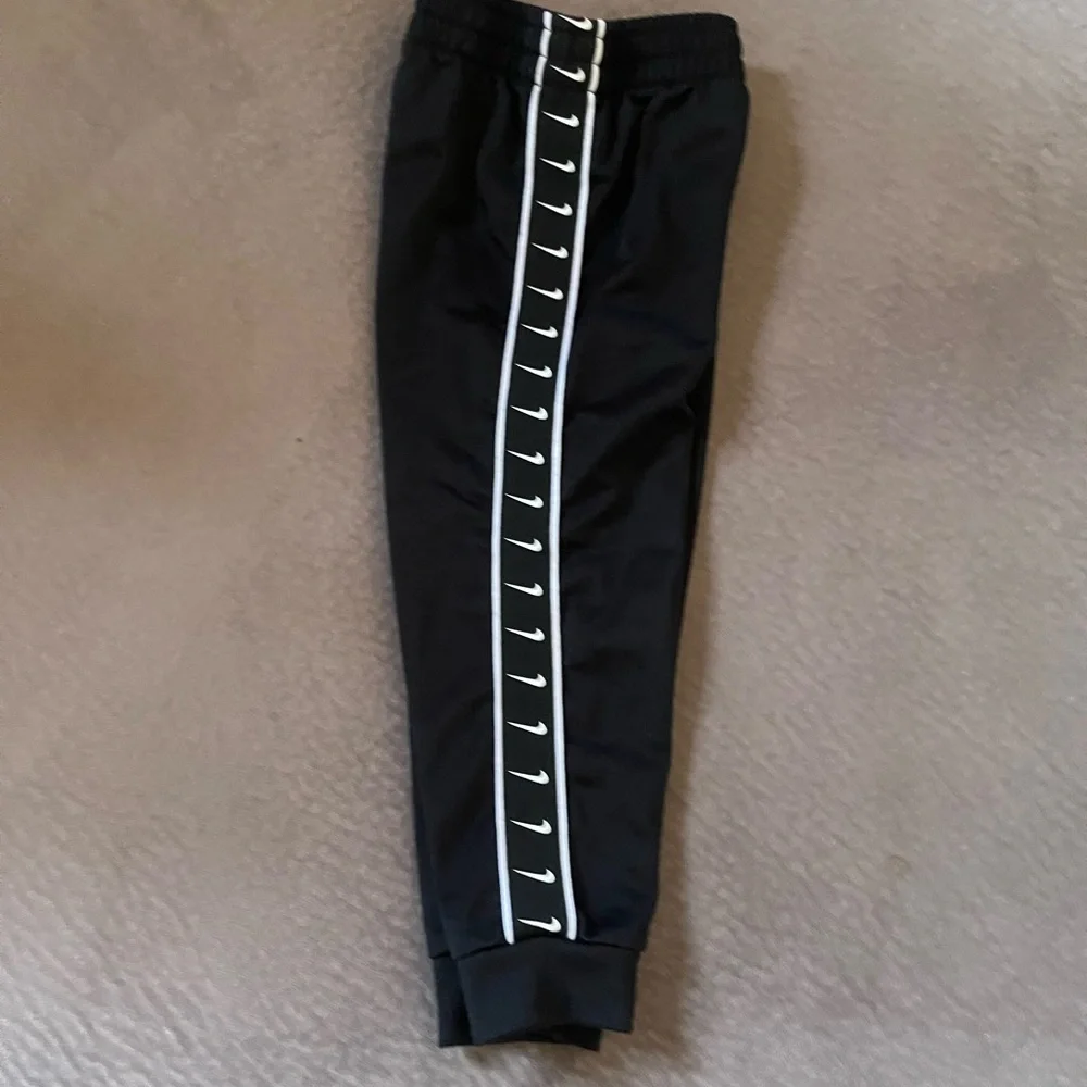 Nike Black & Light Gray Kids Athletic Track Jacket and Pants - Picture 7 of 11